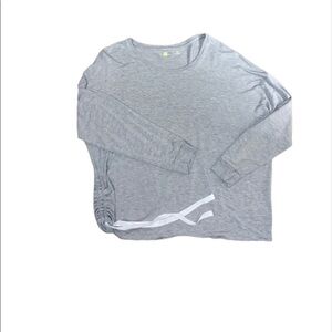 Xersion women’s gray sweatshirt style top with ruching and drawstring side
